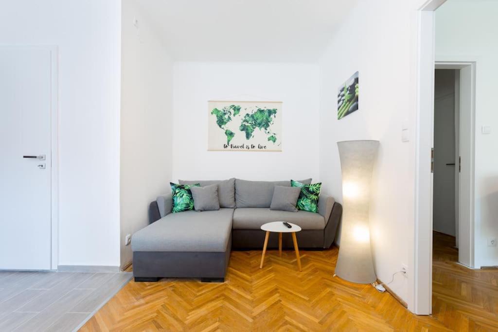 Rumbach 22 Center Apartment With Ac Budapest Bagian luar foto