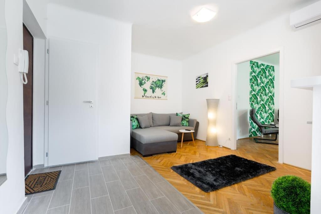 Rumbach 22 Center Apartment With Ac Budapest Bagian luar foto
