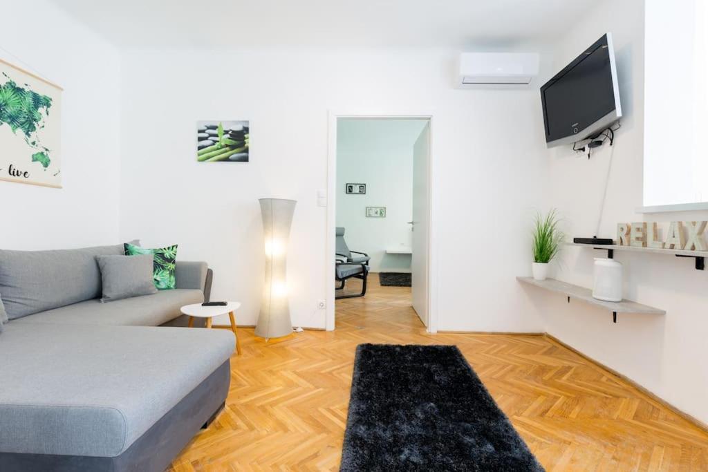 Rumbach 22 Center Apartment With Ac Budapest Bagian luar foto